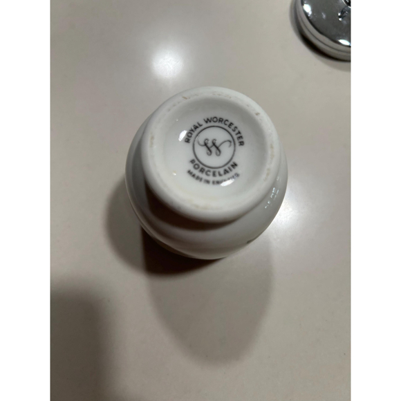 SINGLE EGG CODDLER Jar "Astley" Royal
Worcester - Picture 2 of 5